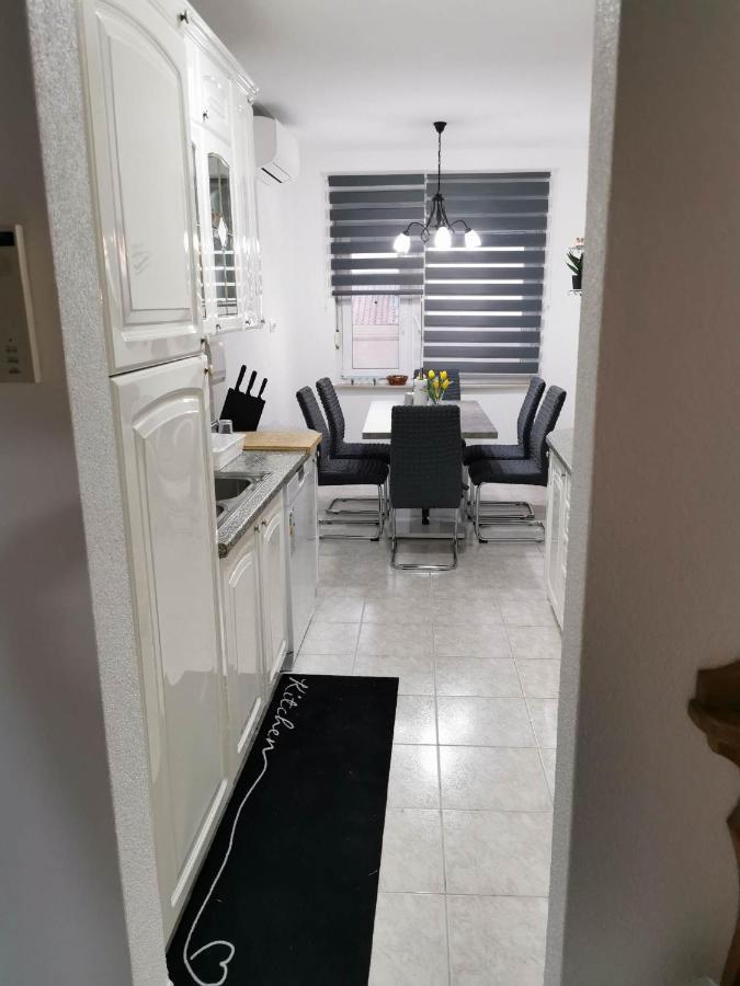 Guesthouse Nadia Senj  Luaran gambar